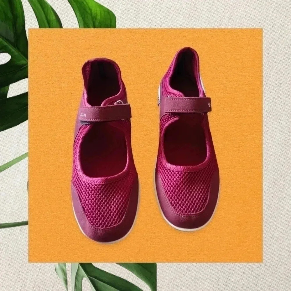 -Fashion by shein Hook and loop fastener rocking shoes burgundy size 41/10